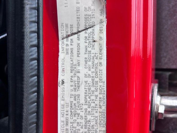 #1009-•-2012-western-star-conventional-4-sleeper-cab-truck-tractor-image-98