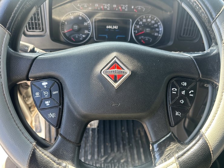 2017-international-lt-image-29