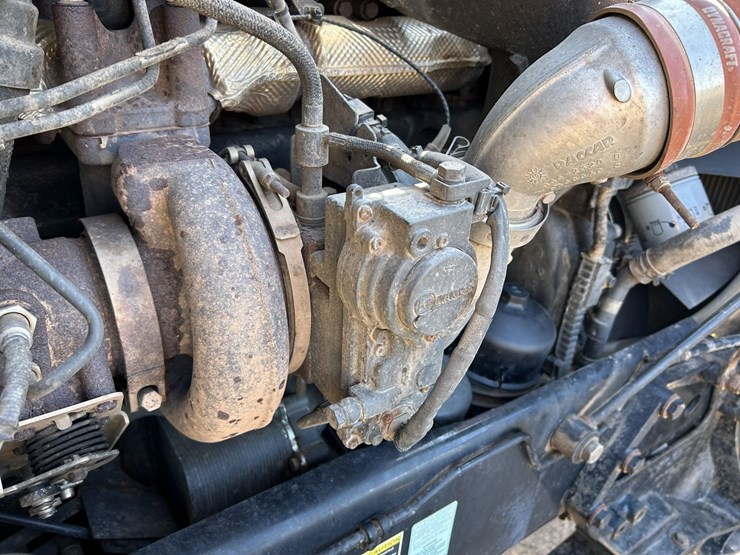 2020-kenworth-t880-image-58