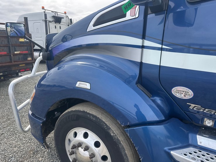 2020-kenworth-t680-image-13