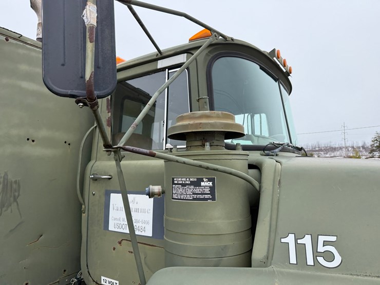 1984-mack-dm492s-image-44