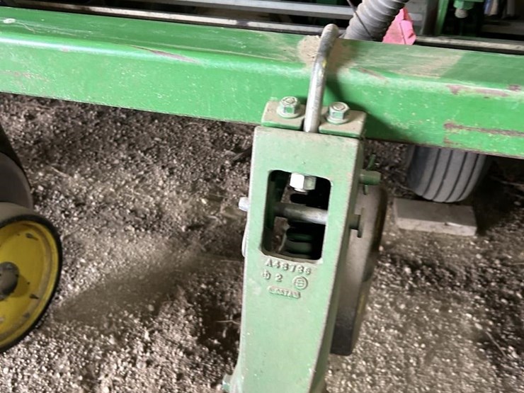 1998-john-deere-1750-image-5