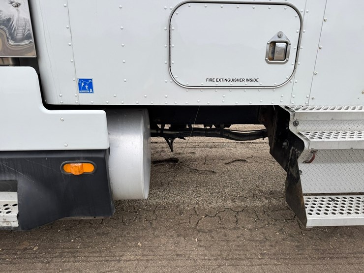 1995-kenworth-t600-image-14