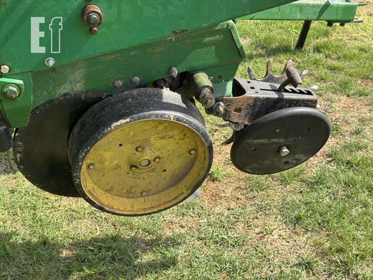 john-deere-7000-image-6