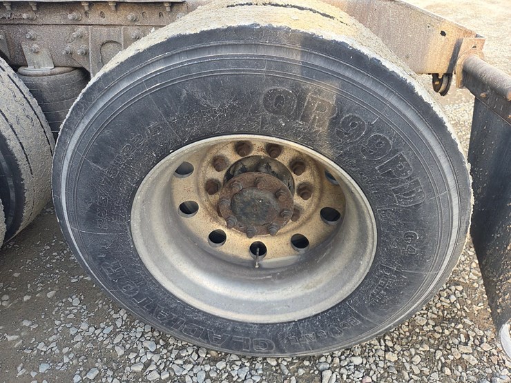 2005-caterpillar-c13-image-82