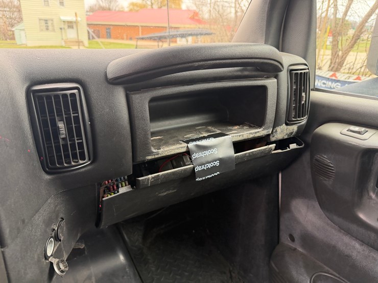 #1048-•-2009-gmc-c5500-specialty-service-truck-image-45