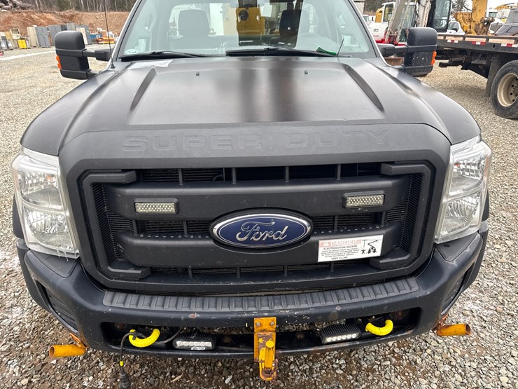 2015-ford-f550-image-10