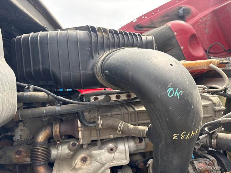 2018-freightliner-122sd-image-29