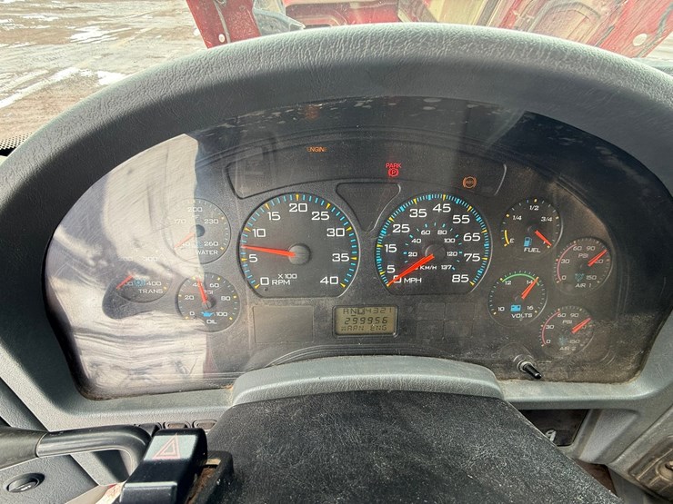 #1052-•-2007-international-7600sfa-tri-axle-dump-truck-image-34