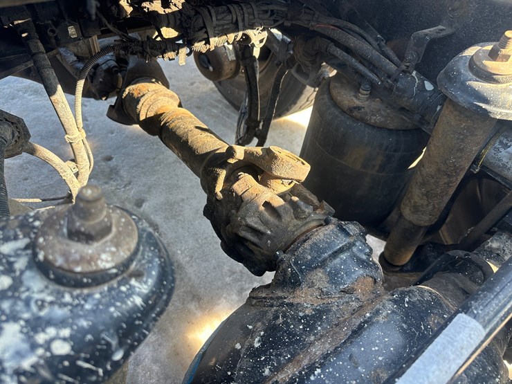 2017-kenworth-t680-image-66