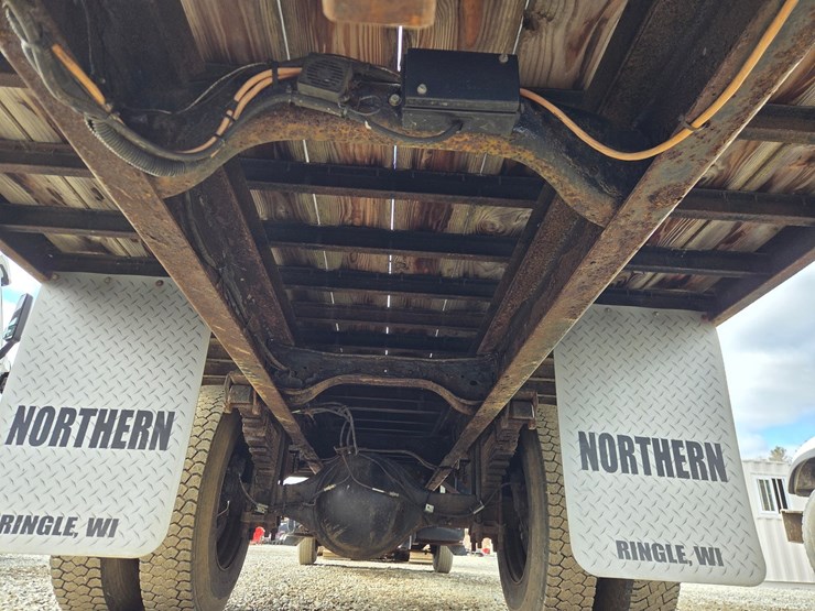 2000-ford-f650-image-37