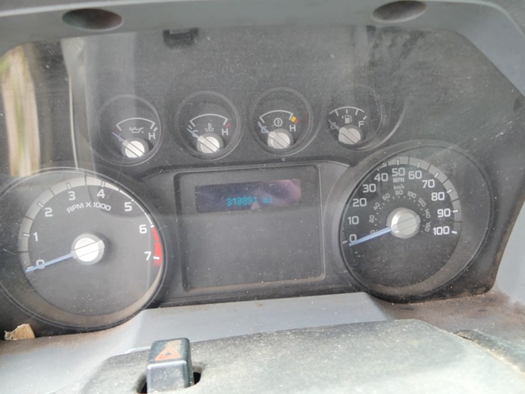 2012-ford-f250-xl-image-15