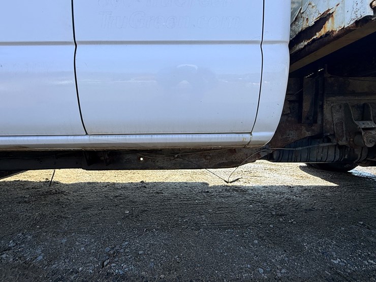 2006-chevrolet-3500hd-image-13