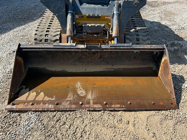 2018-deere-333g-image-9