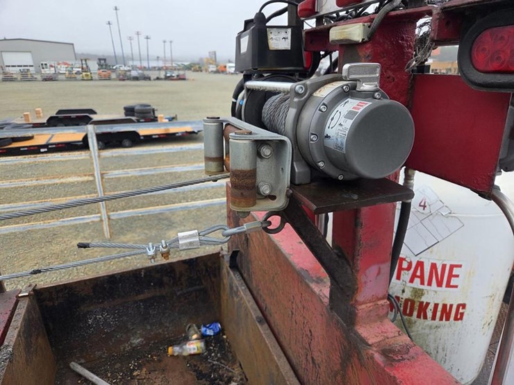 2013-international-durastar-4300-image-44