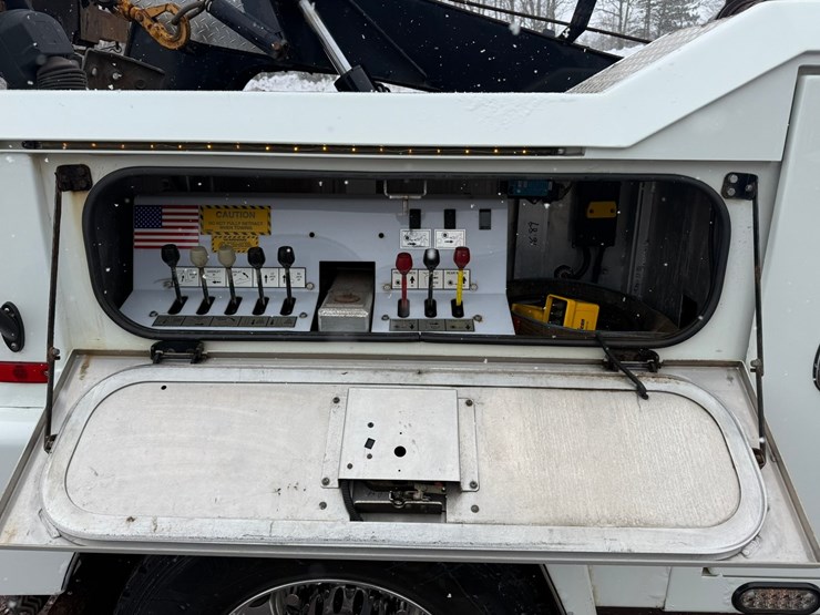 2013-international-4400-sba-image-25