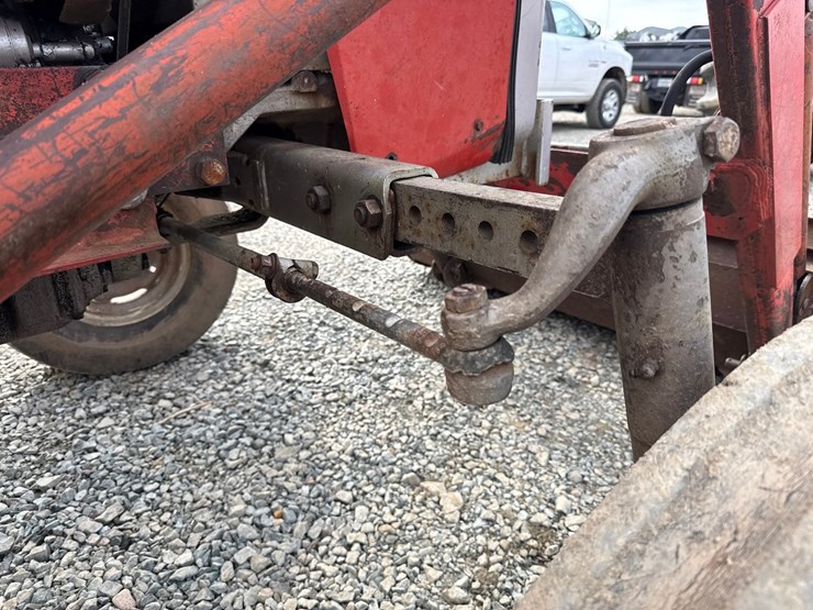 massey-ferguson-265-image-18