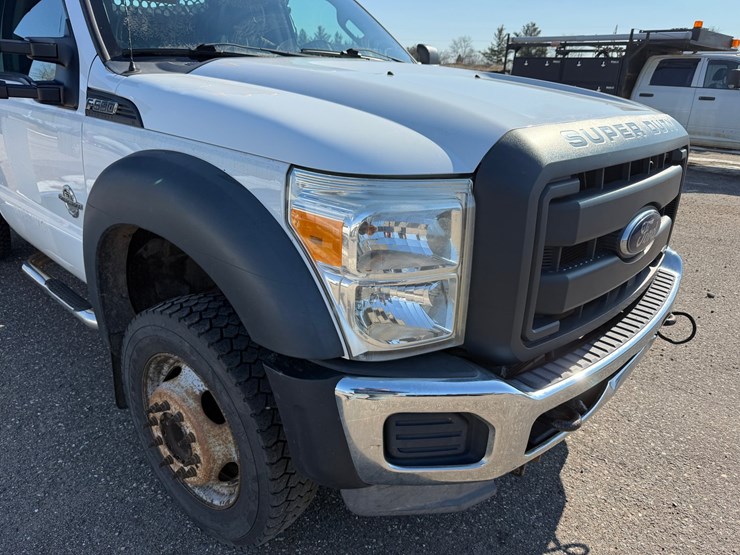 2014-ford-f550-xl-image-11