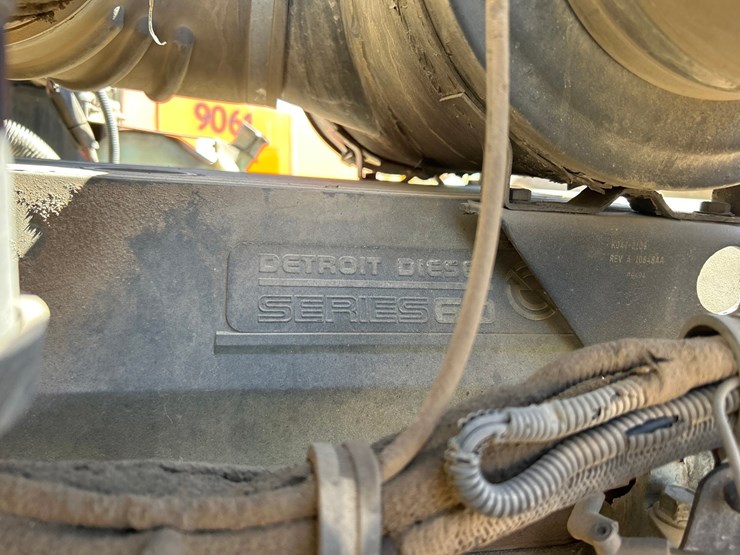 1994-massey-ferguson-8-image-46