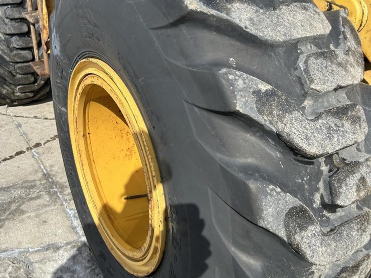 2000-caterpillar-938g-image-13