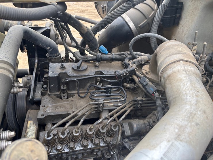 1997-ford-lt8000-image-25