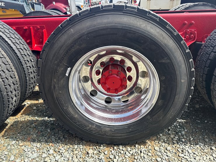 2005-kenworth-t800-image-86