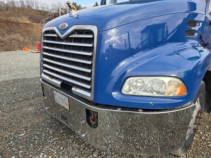 2007-massey-ferguson-8-image-10