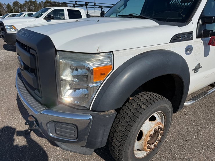 2014-ford-f550-xl-image-9