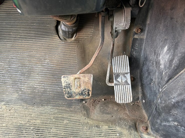 1996-international-4700-image-71