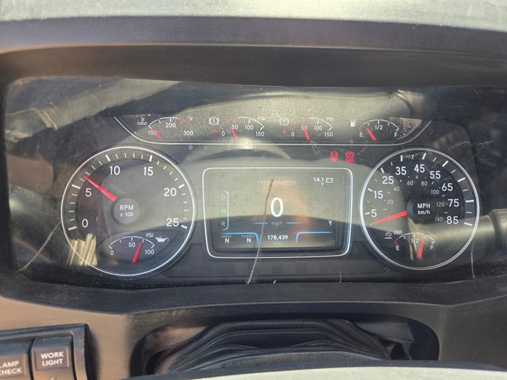 2019-international-hv613-image-80