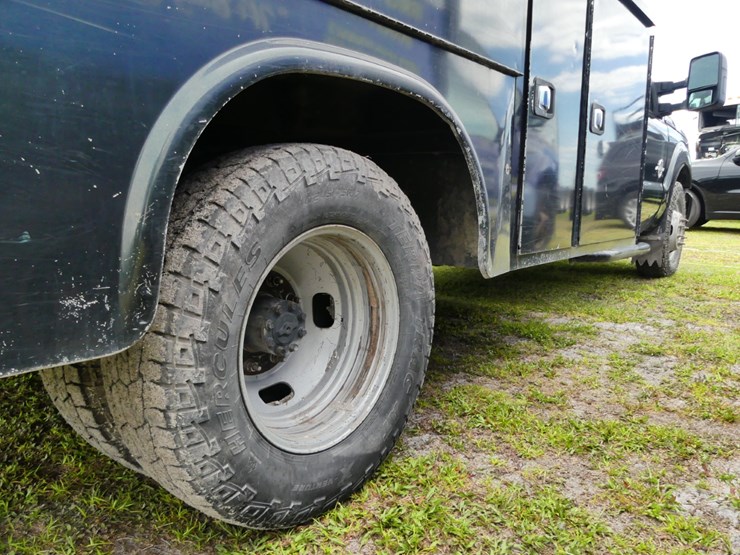 2016-ford-f350-xl-image-6