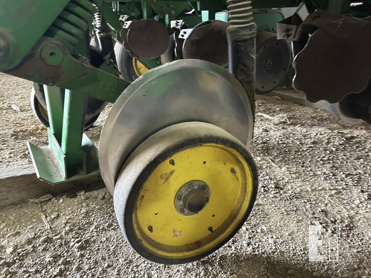 1998-john-deere-1750-image-4