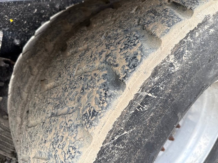 2016-massey-ferguson-8-image-87