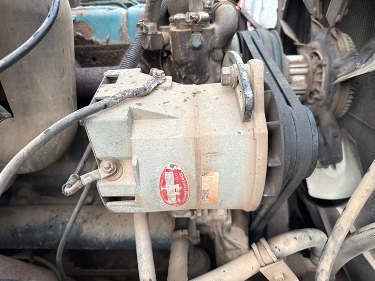 1990-international-4900-image-17