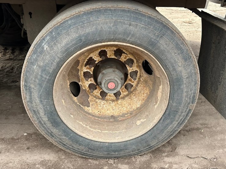 2000-wilkens-walking-floor-image-51