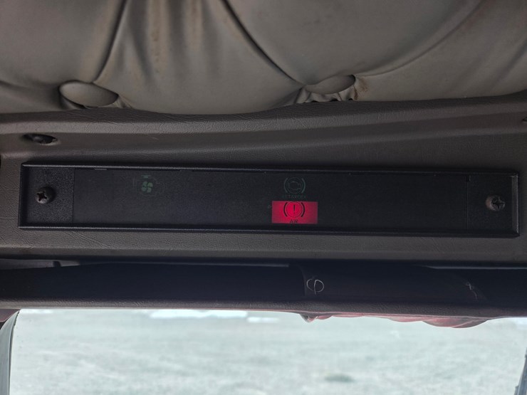 2005-kenworth-t600-image-75