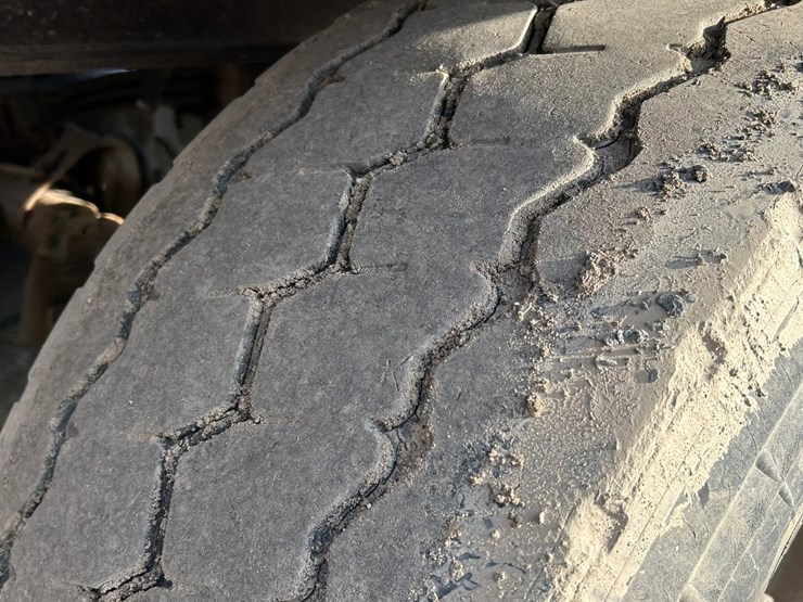 2000-axle-dump-trailer-image-42