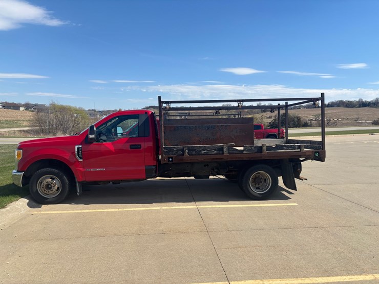 2017-ford-f350-image-2