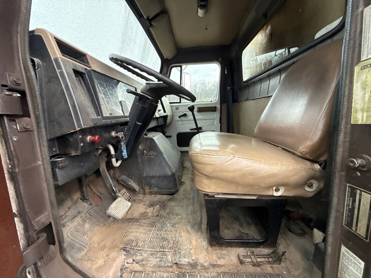 1990-international-4900-image-69