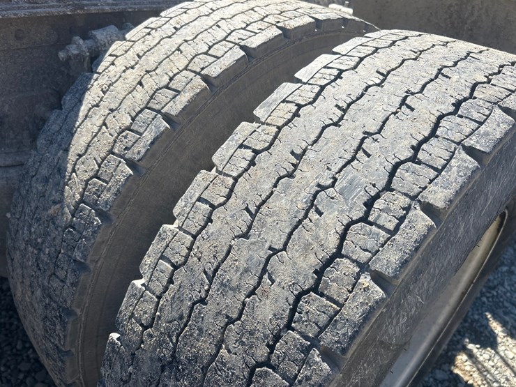 2005-massey-ferguson-8-image-69