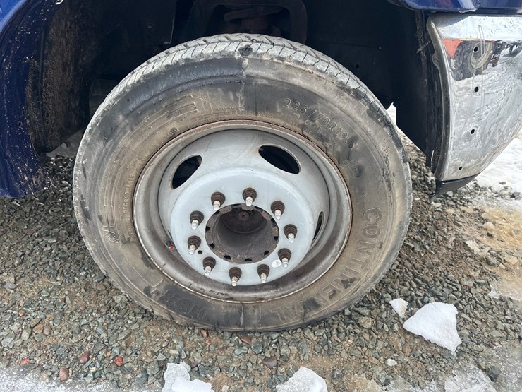 2012-massey-ferguson-8-image-69