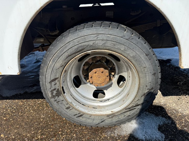 #1063-•-2014-ram-5500-heavy-duty-service-truck-image-34