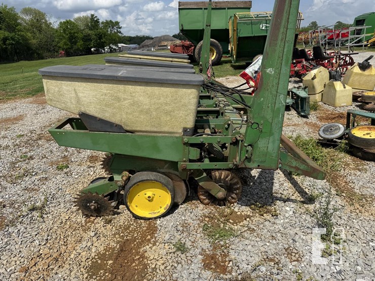 john-deere-7000-image-5