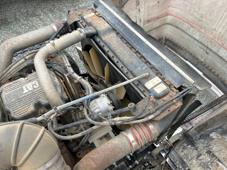 2005-peterbilt-357-image-61