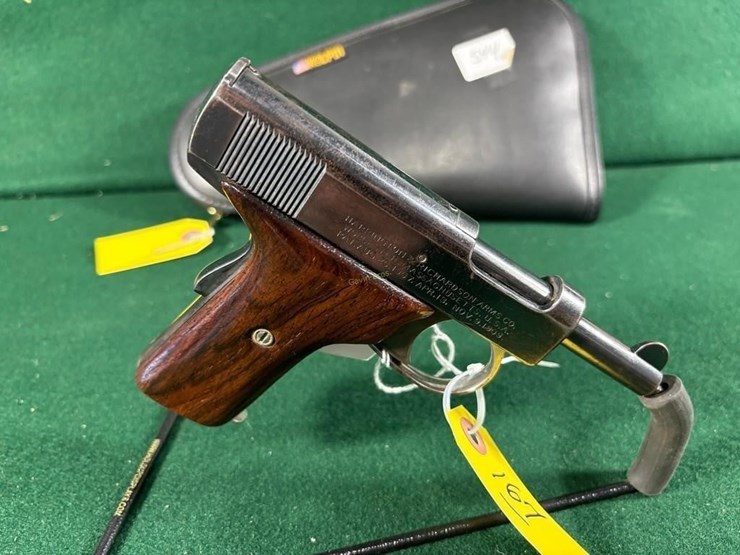 h&r-32-cal-pistol-image-2