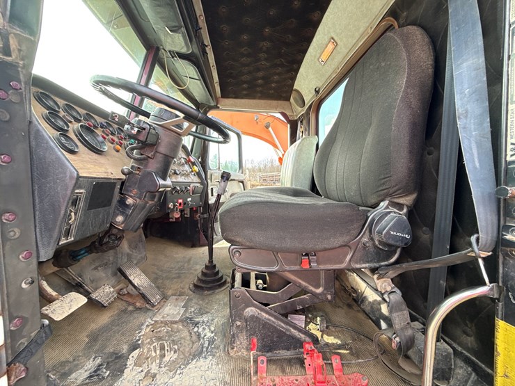 1996-western-star-4964s-image-55