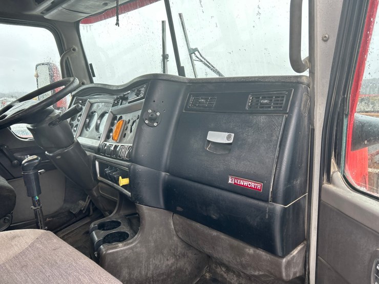 2007-kenworth-w900-image-58