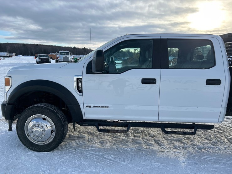 2021-ford-f550-image-16