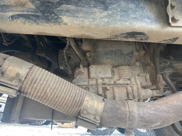 1997-massey-ferguson-8-image-57