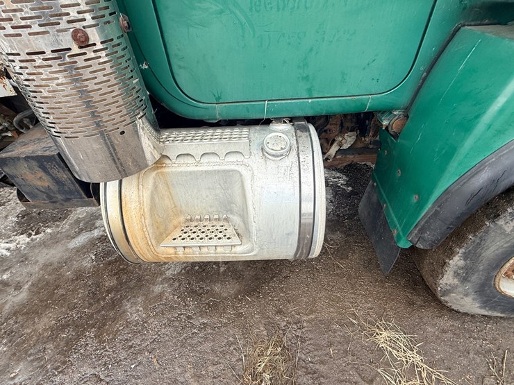 1999-mack-dm690-image-15